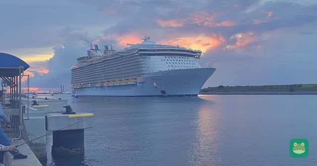 Oasis of the Seas departing Port Canaveral, September 2026 (file photo)
