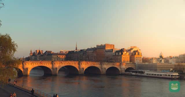Seine — the quais de Seine and Pont Neuf, Paris