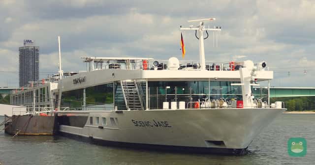 Scenic Jade in Cologne, Germany, 2014