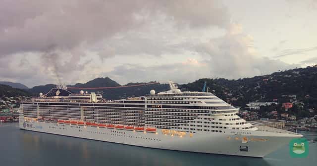 MSC Fantasia leaving Castries, Saint Lucia, 2017