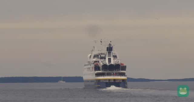 National Geographic Orion leaving Tallinn, August 2016