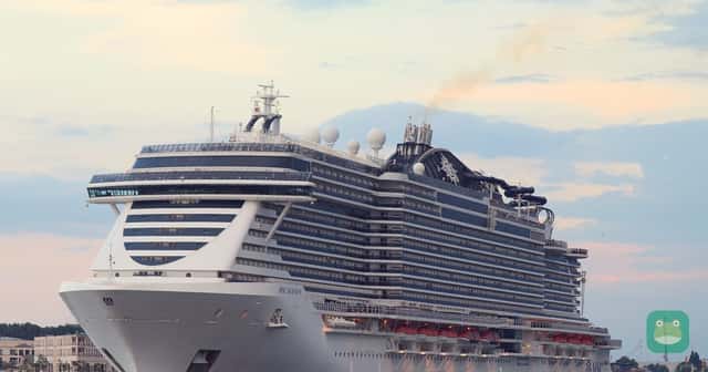 MSC Seaview in Warnemünde