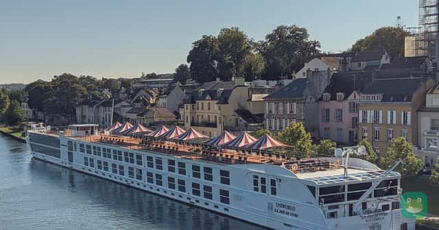 S.S. Joie de Vivre on the Seine at Mantes-la-Jolie, France, 2021